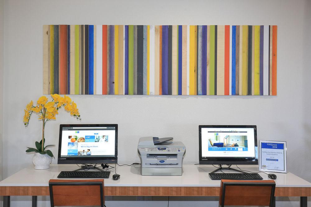Holiday Inn Express Hotel & Suites Hesperia, An Ihg Hotel Екстериор снимка