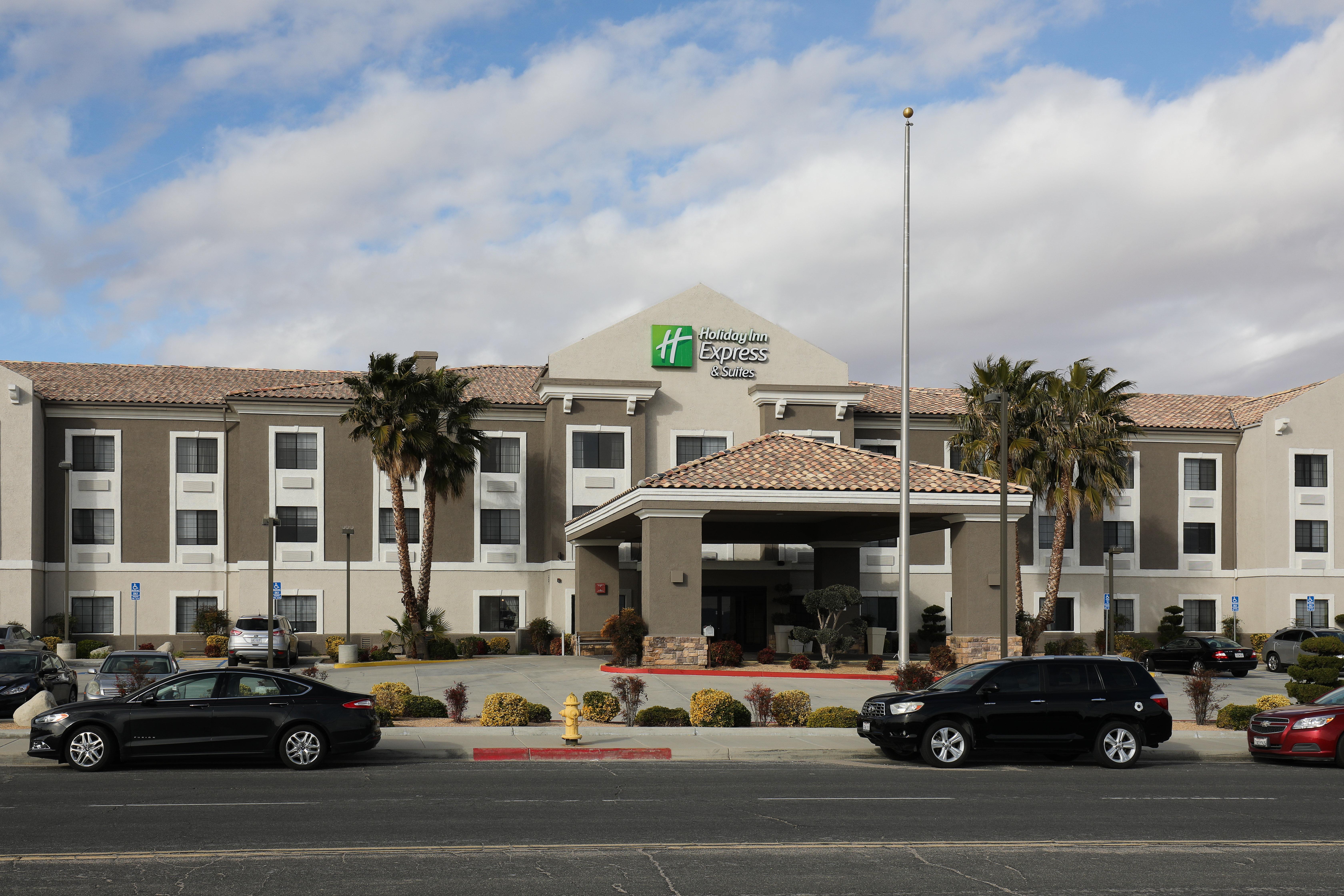 Holiday Inn Express Hotel & Suites Hesperia, An Ihg Hotel Екстериор снимка