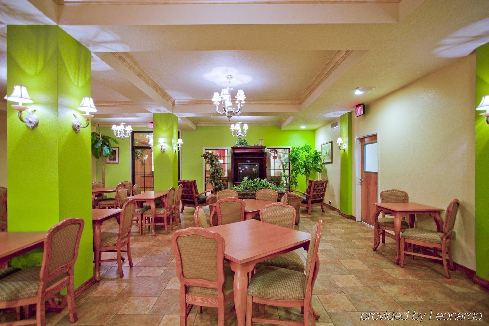 Holiday Inn Express Hotel & Suites Hesperia, An Ihg Hotel Екстериор снимка