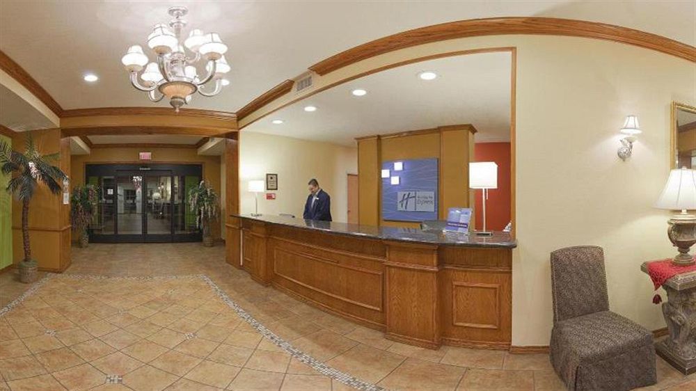 Holiday Inn Express Hotel & Suites Hesperia, An Ihg Hotel Екстериор снимка